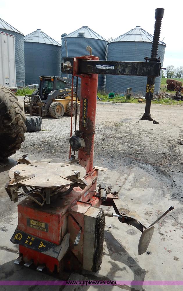 image for item BJ9591 Corghi A9218TI tire machine