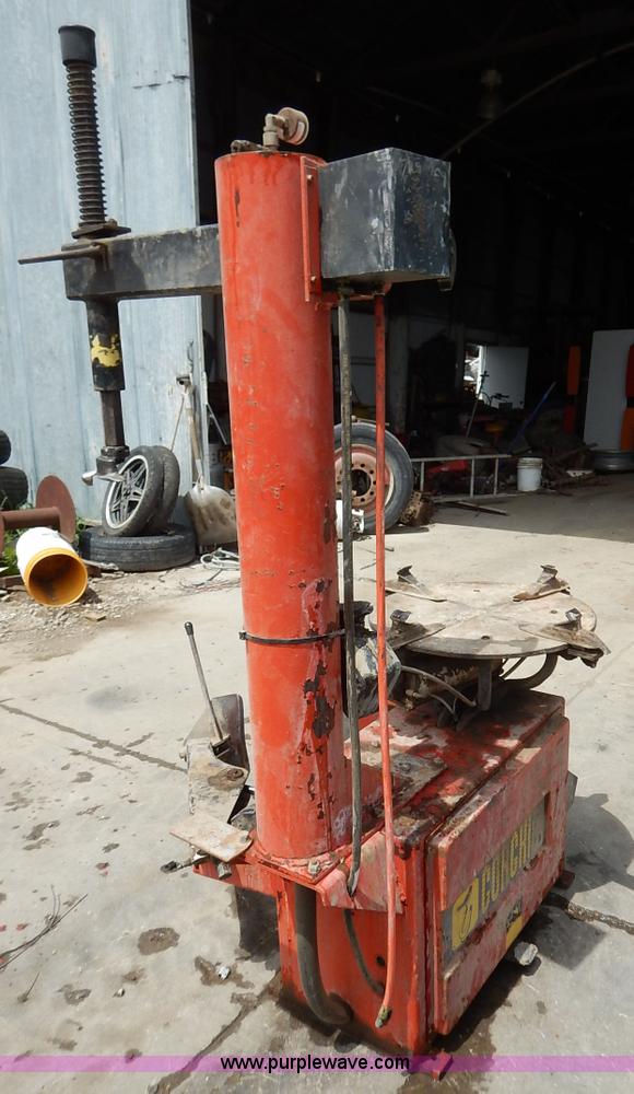 image for item BJ9591 Corghi A9218TI tire machine