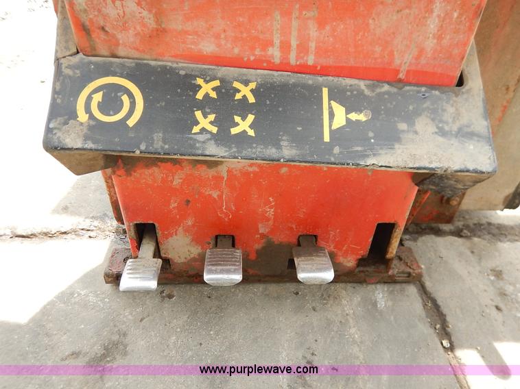 image for item BJ9591 Corghi A9218TI tire machine