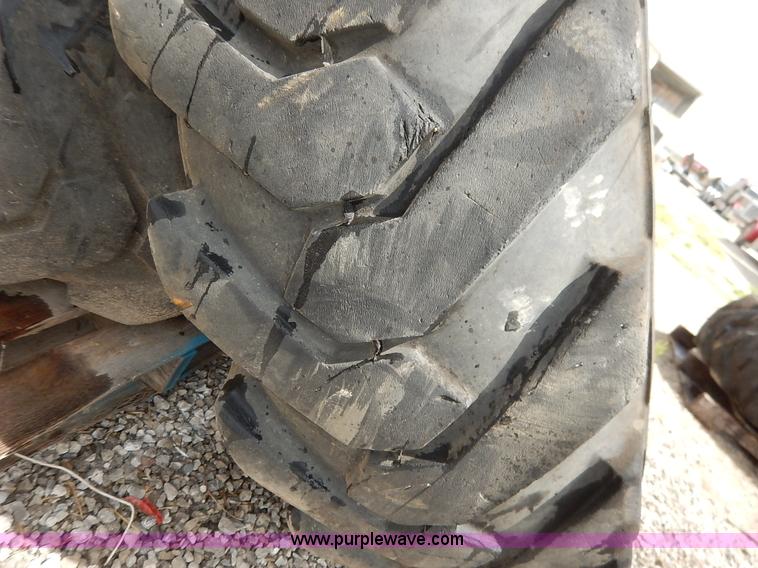 image for item BJ9594 (2) Solideal 14.00-24T6 tires and wheels