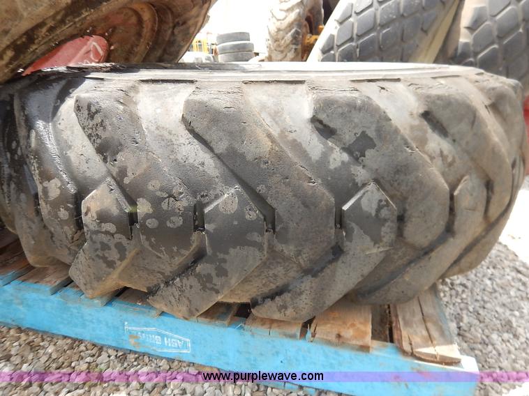 image for item BJ9594 (2) Solideal 14.00-24T6 tires and wheels