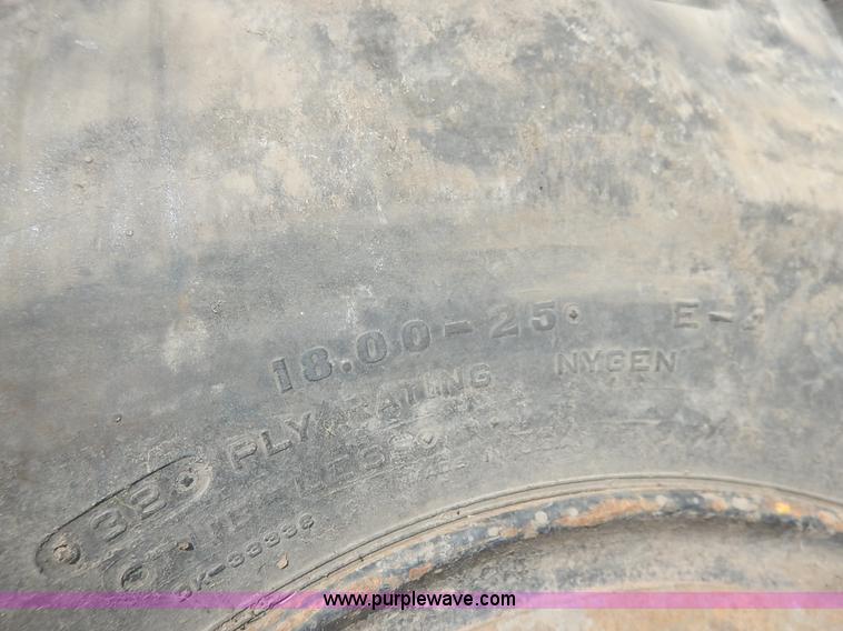image for item BJ9597 General 18.00-25 tire and wheel