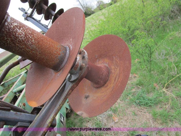 image for item D2413 John Deere 235 disk