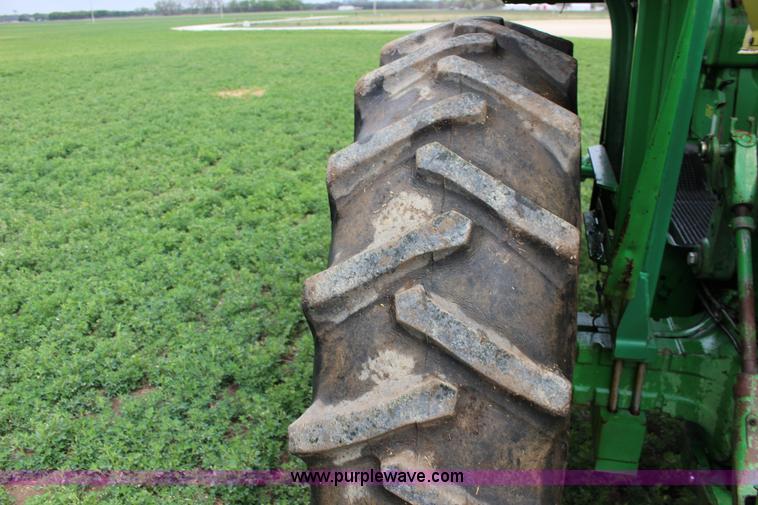 image for item F7677 1963 John Deere 3010 tractor