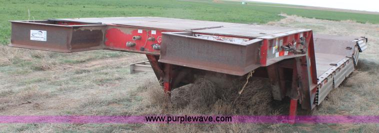 image for item H1529 1992 Wilson Muv-All drop deck trailer