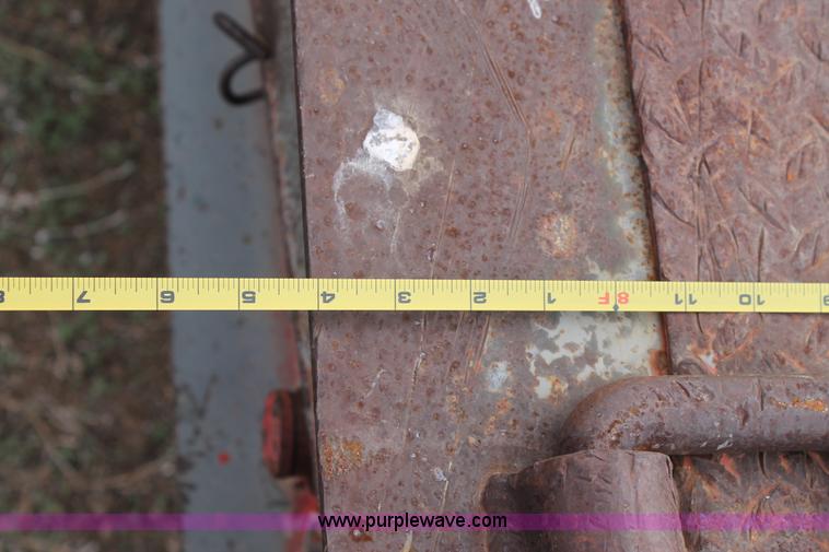 image for item H1529 1992 Wilson Muv-All drop deck trailer