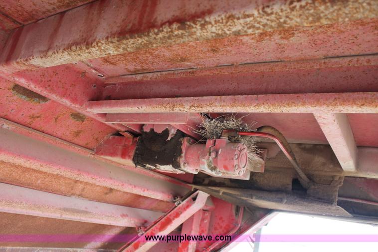 image for item H1529 1992 Wilson Muv-All drop deck trailer