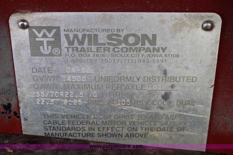 image for item H1529 1992 Wilson Muv-All drop deck trailer