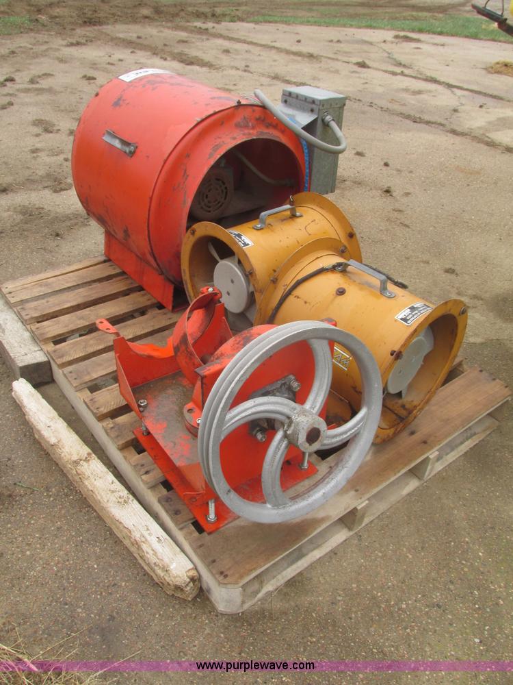 image for item H4691 (3) forced air fans