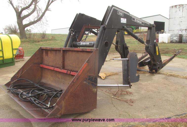 image for item H4692 Farm Hand XL1140 tractor loader