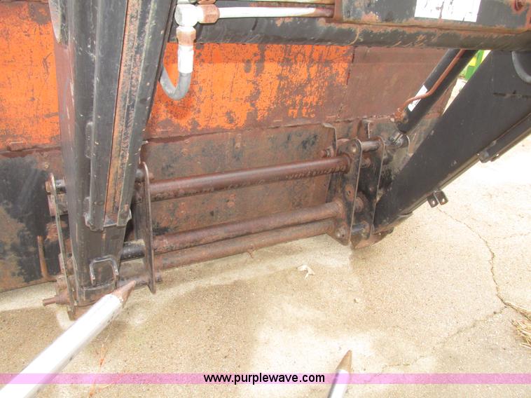 image for item H4692 Farm Hand XL1140 tractor loader