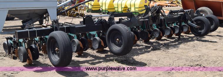 image for item H8608 Twin Diamond Strip Cat strip tiller