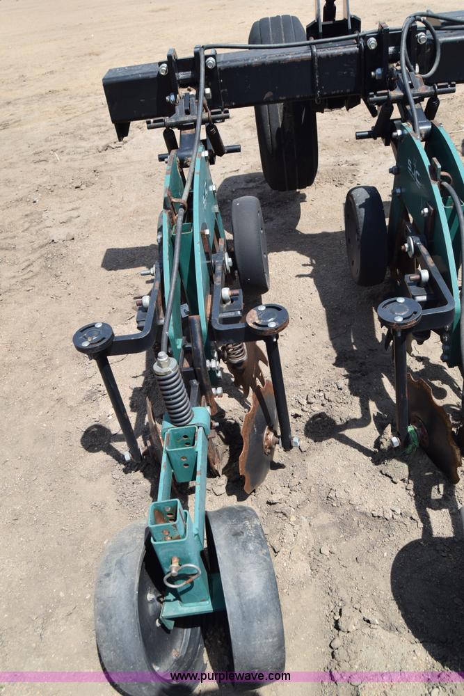 image for item H8608 Twin Diamond Strip Cat strip tiller