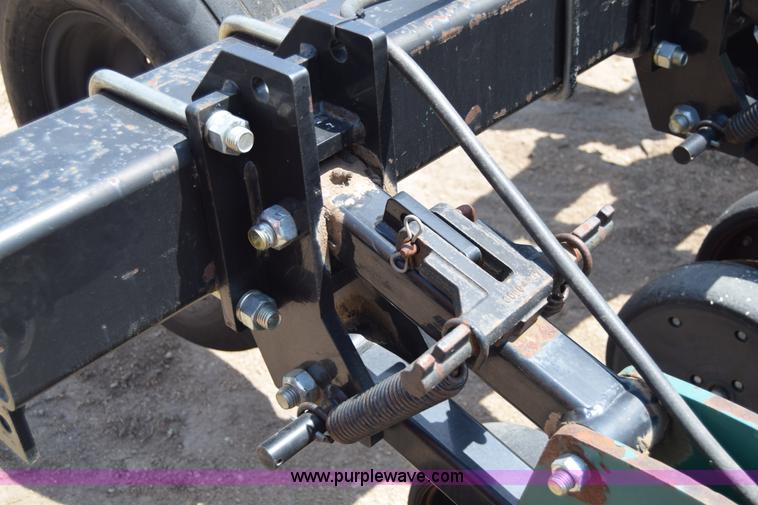 image for item H8608 Twin Diamond Strip Cat strip tiller