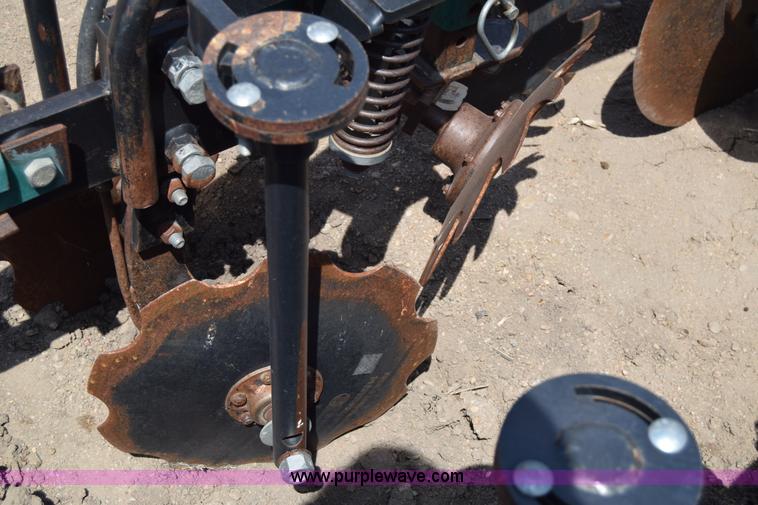 image for item H8608 Twin Diamond Strip Cat strip tiller