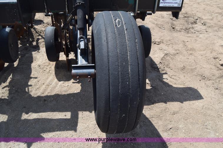 image for item H8608 Twin Diamond Strip Cat strip tiller