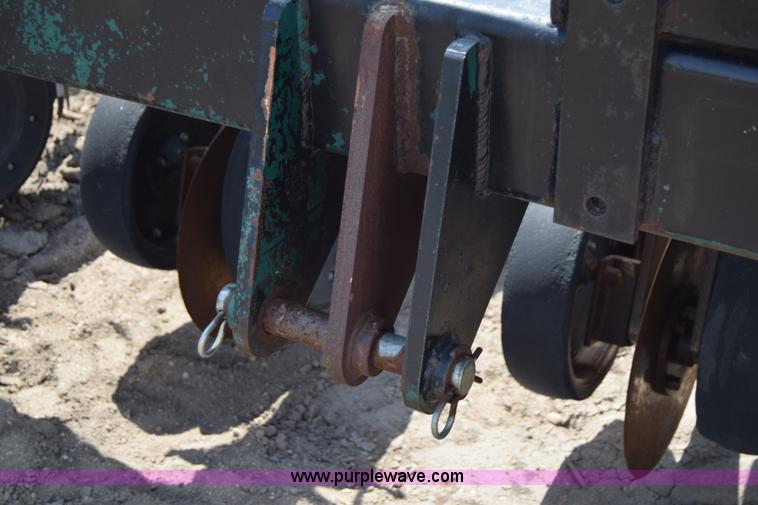 image for item H8608 Twin Diamond Strip Cat strip tiller