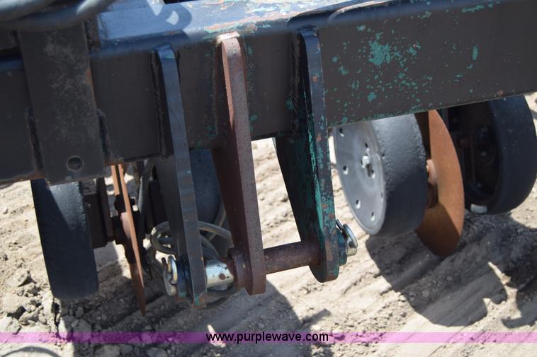 image for item H8608 Twin Diamond Strip Cat strip tiller