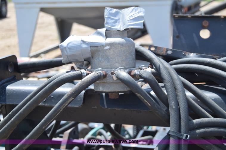 image for item H8608 Twin Diamond Strip Cat strip tiller