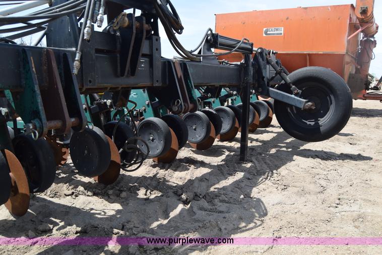 image for item H8608 Twin Diamond Strip Cat strip tiller