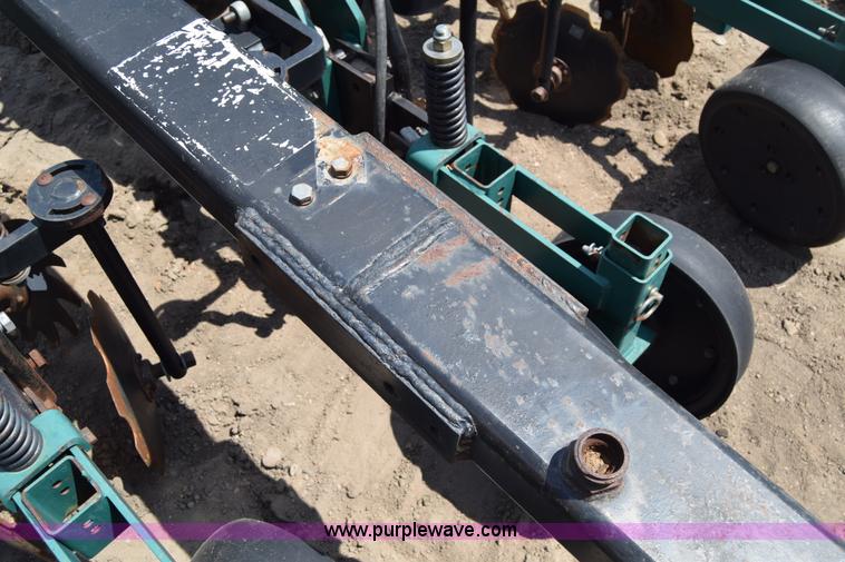 image for item H8608 Twin Diamond Strip Cat strip tiller