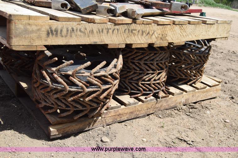 image for item H8608 Twin Diamond Strip Cat strip tiller