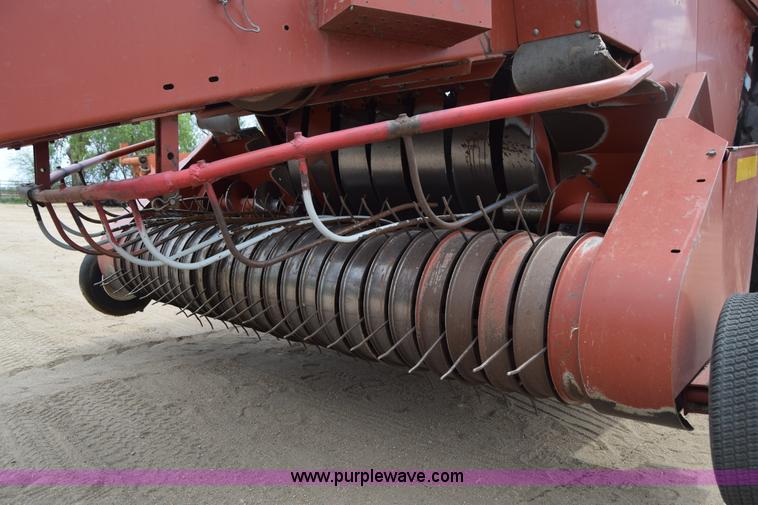 image for item H8616 2002 Hesston 4910 large square baler