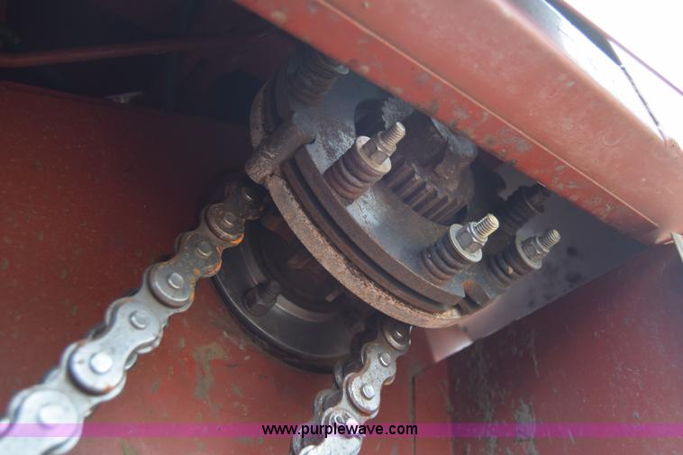 image for item H8616 2002 Hesston 4910 large square baler