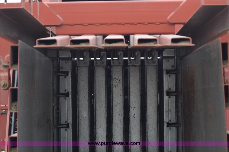 image for item H8616 2002 Hesston 4910 large square baler