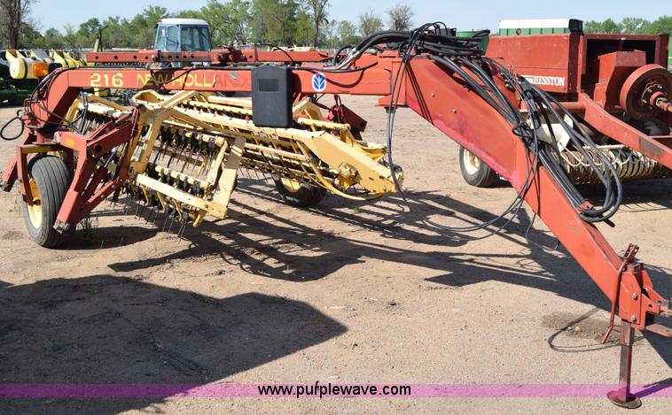 image for item H8620 New Holland 216 twin fold rake