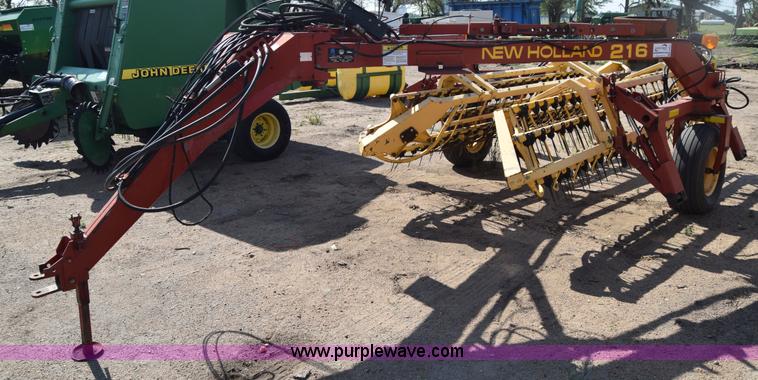 image for item H8620 New Holland 216 twin fold rake