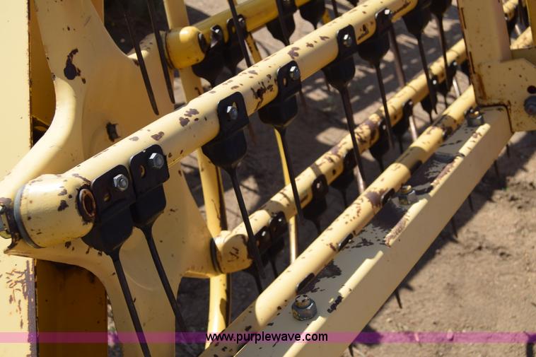 image for item H8620 New Holland 216 twin fold rake