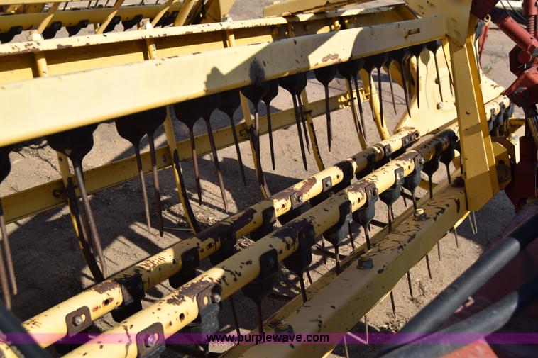 image for item H8620 New Holland 216 twin fold rake