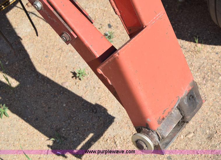 image for item H8620 New Holland 216 twin fold rake