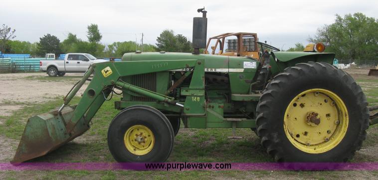 image for item H8648 John Deere 2840 tractor