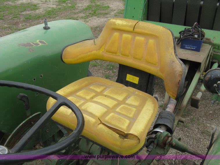 image for item H8648 John Deere 2840 tractor