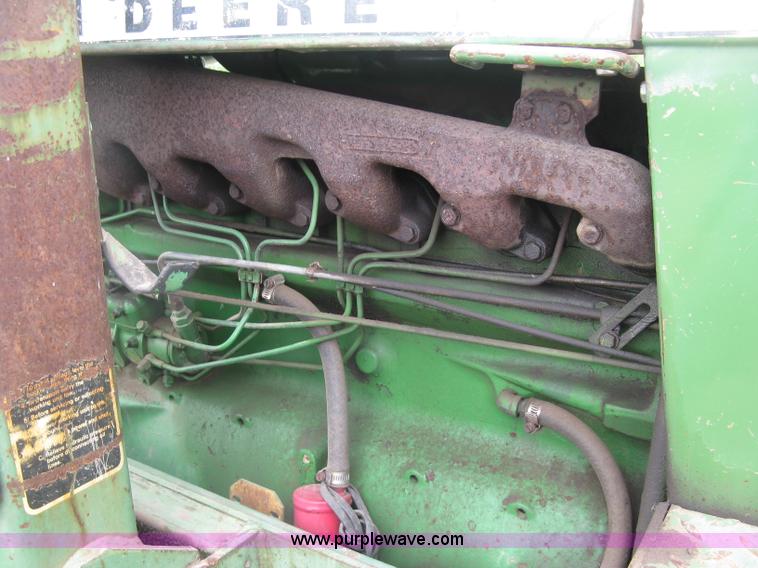 image for item H8648 John Deere 2840 tractor