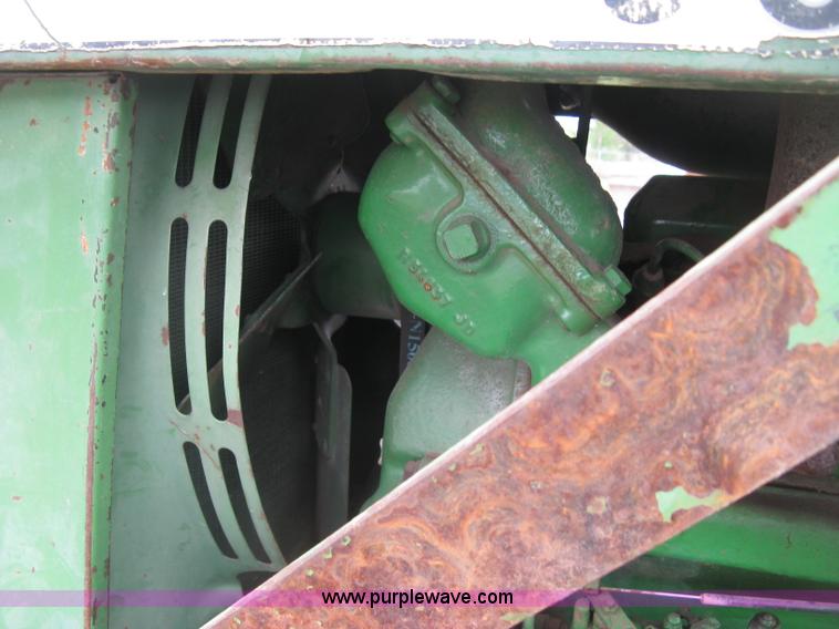 image for item H8648 John Deere 2840 tractor