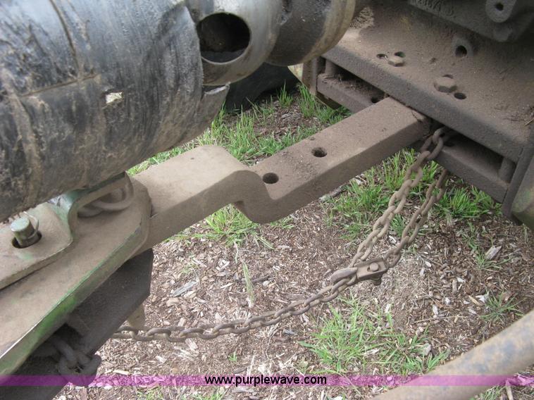 image for item H8648 John Deere 2840 tractor