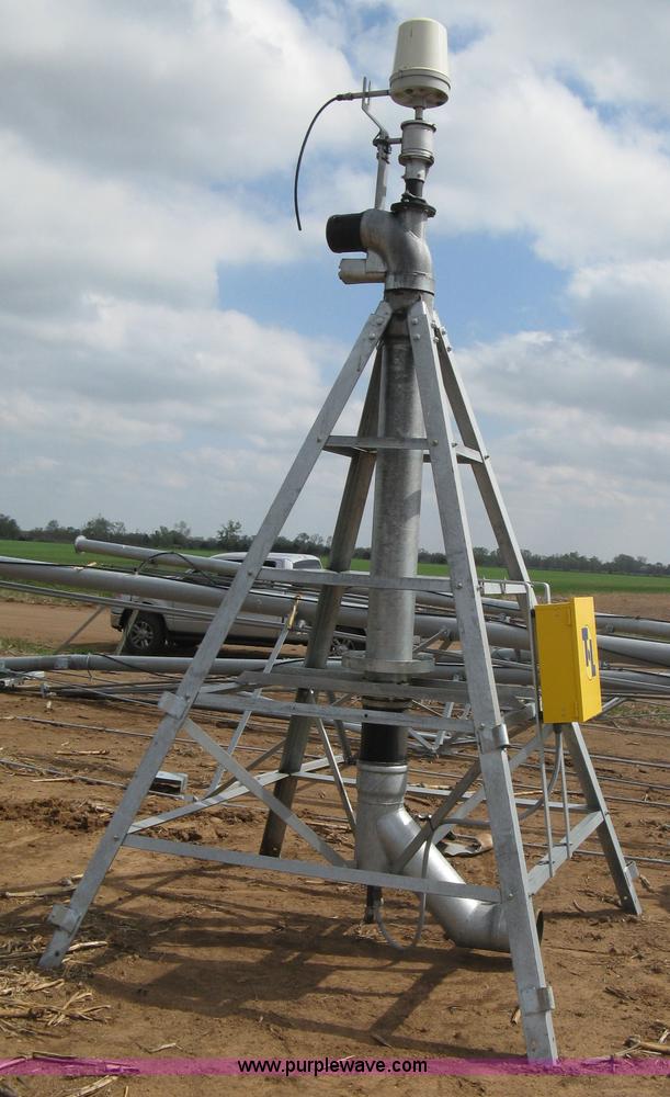 image for item H8665 2014 T-L irrigation system pivot