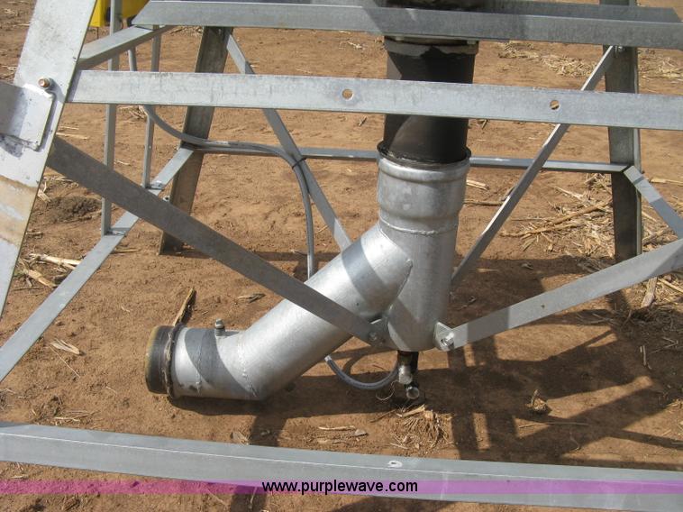 image for item H8665 2014 T-L irrigation system pivot