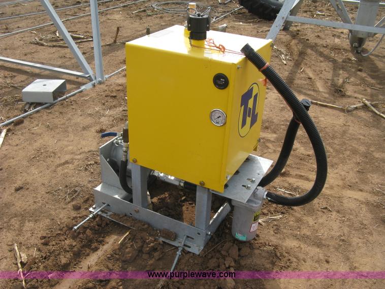 image for item H8665 2014 T-L irrigation system pivot