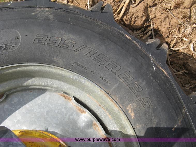 image for item H8665 2014 T-L irrigation system pivot