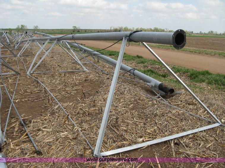 image for item H8665 2014 T-L irrigation system pivot
