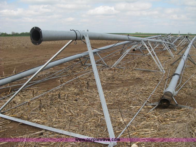 image for item H8665 2014 T-L irrigation system pivot