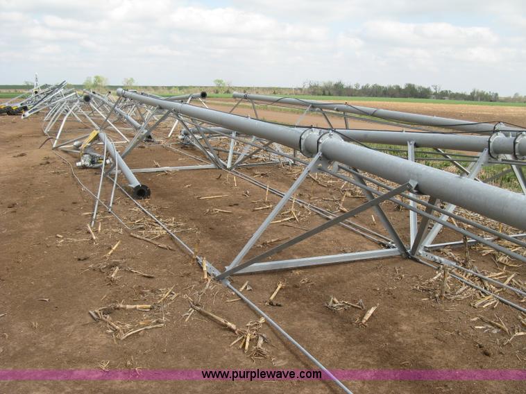 image for item H8665 2014 T-L irrigation system pivot