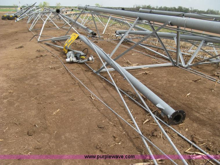 image for item H8665 2014 T-L irrigation system pivot
