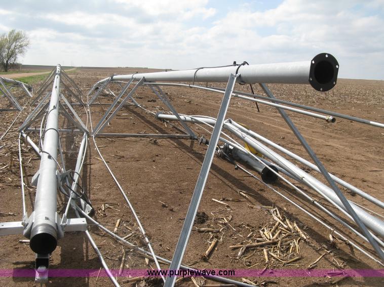 image for item H8665 2014 T-L irrigation system pivot