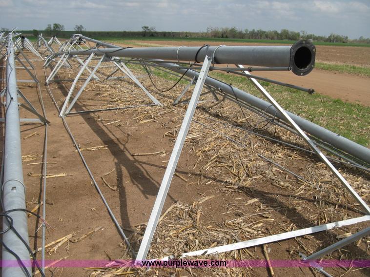 image for item H8665 2014 T-L irrigation system pivot