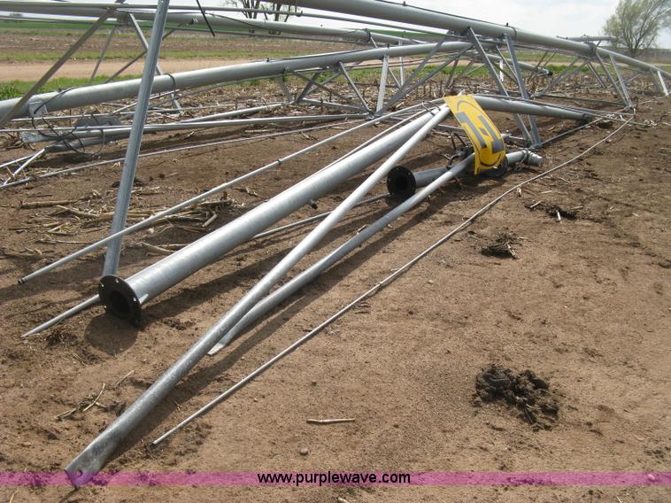 image for item H8665 2014 T-L irrigation system pivot